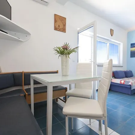 Apartments&rooms Nikolić 3* Fažana
