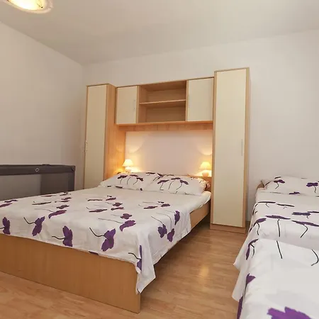 Pensjonat Apartments&rooms Nikolić Fažana