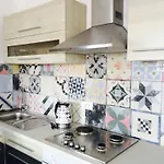 & Nikolic بيت ضيافة فاجانا